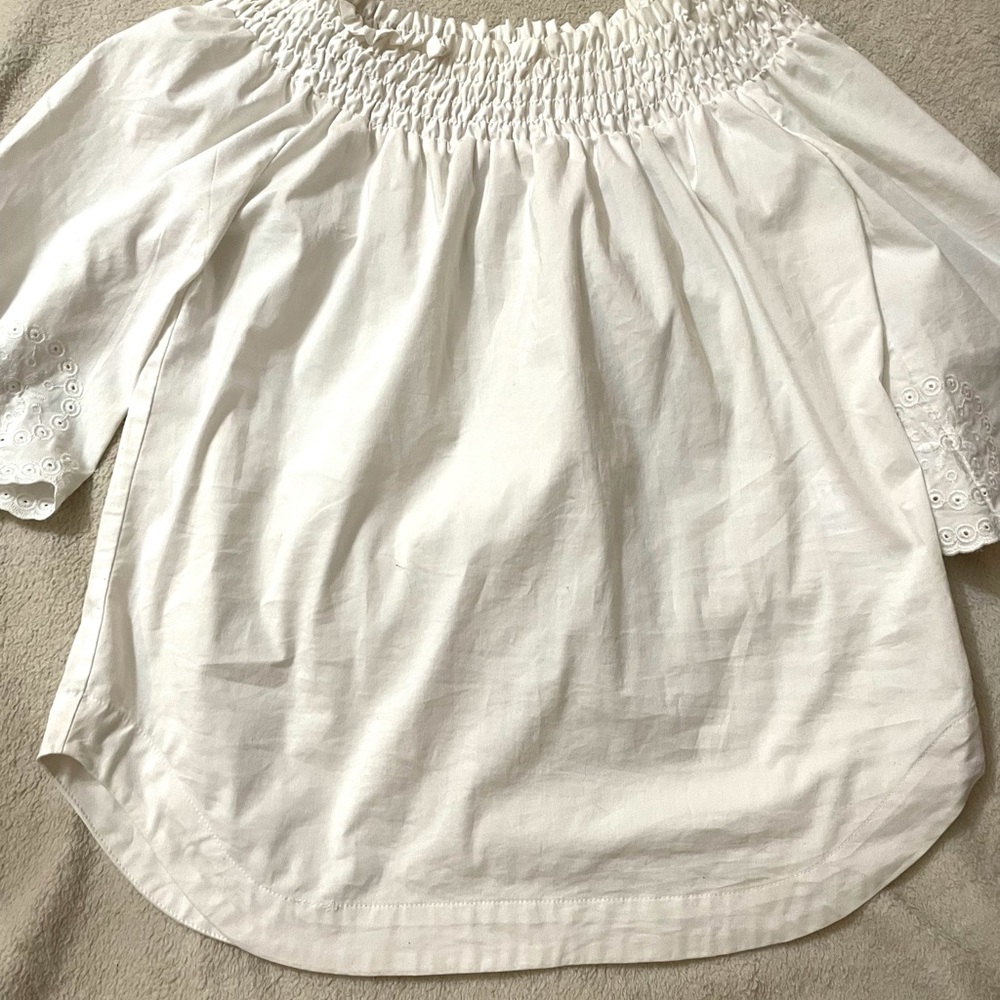 White ruffle top (Off shoulder)